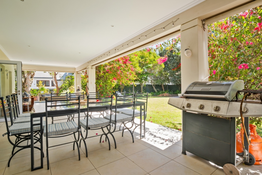 4 Bedroom Property for Sale in Leisure Isle Western Cape